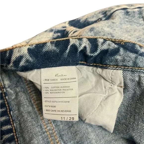 KanCan High Rise Distressed Frayed Hem Mom Jeans Acid Wash Women’s size 11/29 - Picture 6 of 15